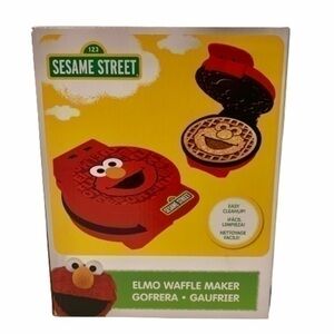 NIB. SESAME STREET Elmo Waffle Maker